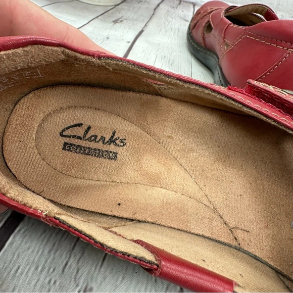 clarks evianna peal red leather flat loafer adjustable strap sz 9.5 - Picture 7 of 10